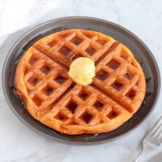 Crispy Keto Waffle Chaffle