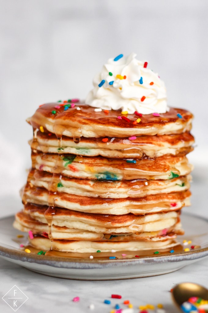 birthday cake pancakes near me